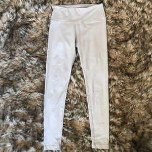 Light gray high waisted leggings